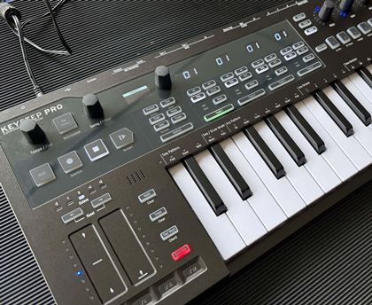 Arturia-Keystep Pro (black)
